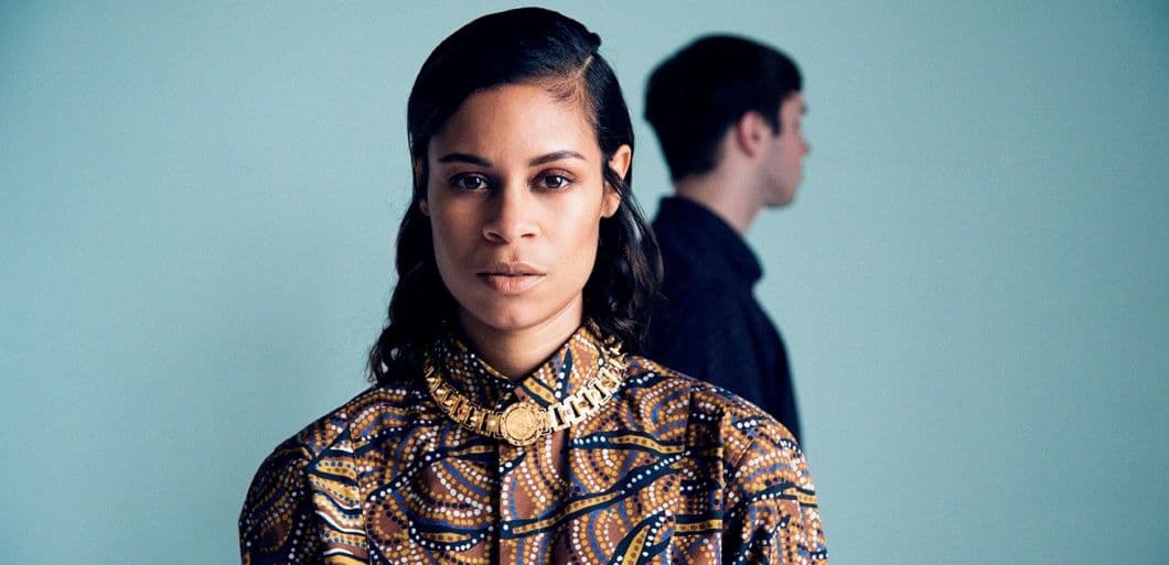AlunaGeorge the spectacular British duo is back with an insane new song “Superior Emotion” Ft. Cautious Clay. The song comes alongside the announcement of their new EP titles ‘Champagne Eyes’ which is set to be released on October 5th and we can’t wait.