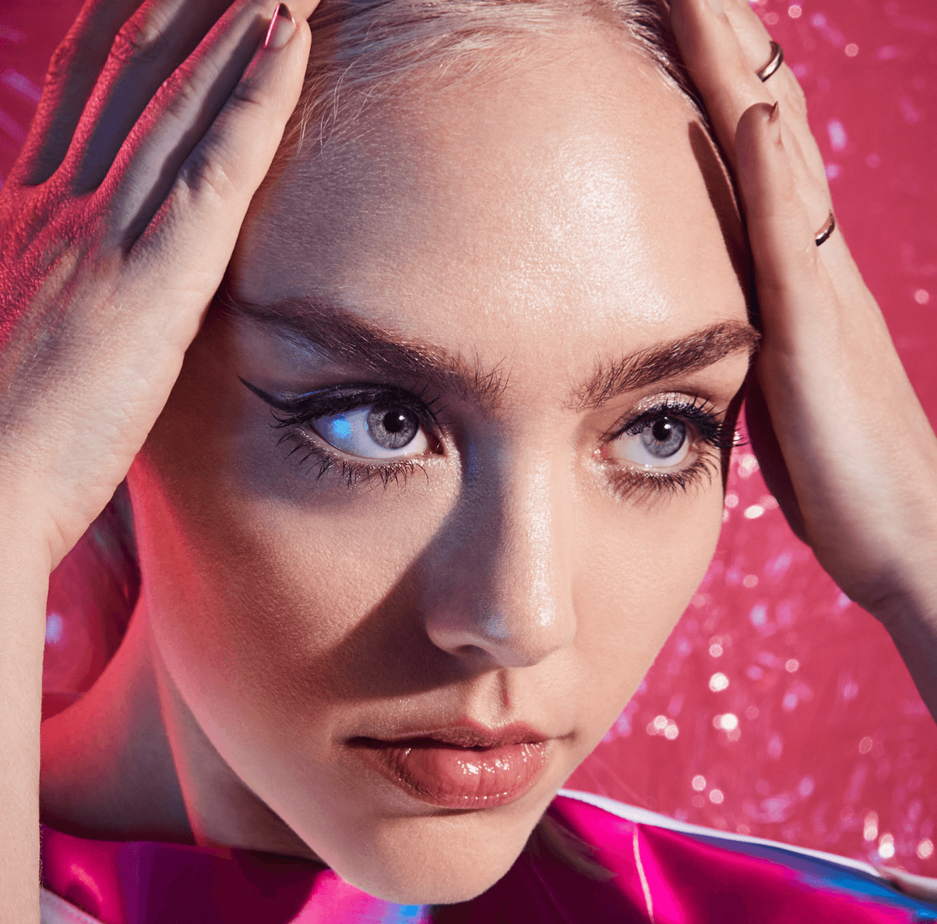 Jenna Kyle is one of our favorite up-and-comers. She just dropped her music video for “Paths” and it’s so gorgeous. The video was directed by Rachel Kessler and has movement direction from Elena Vazintaris.