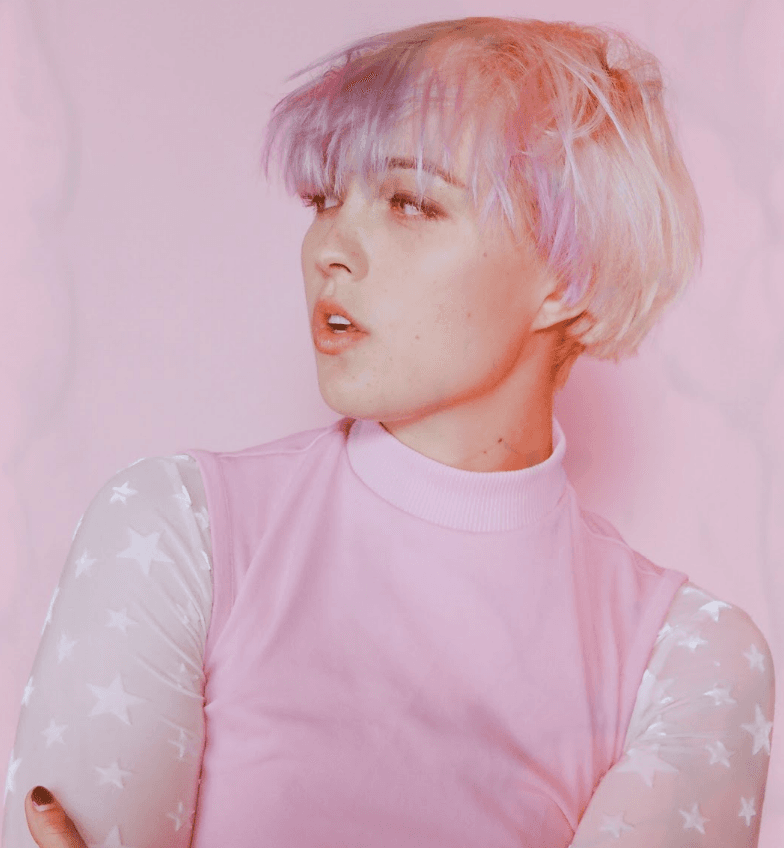 Los Angeles-based pop songstress, TiLLie’s newest single is seriously a bop. While it touches on a darker chapter of her life, the song gives you hope, and well, faith. Following the buzz of her breakout EP that landed her on the Vans Warped Tour, the Annie Mac show on BBC Radio 1, and on the