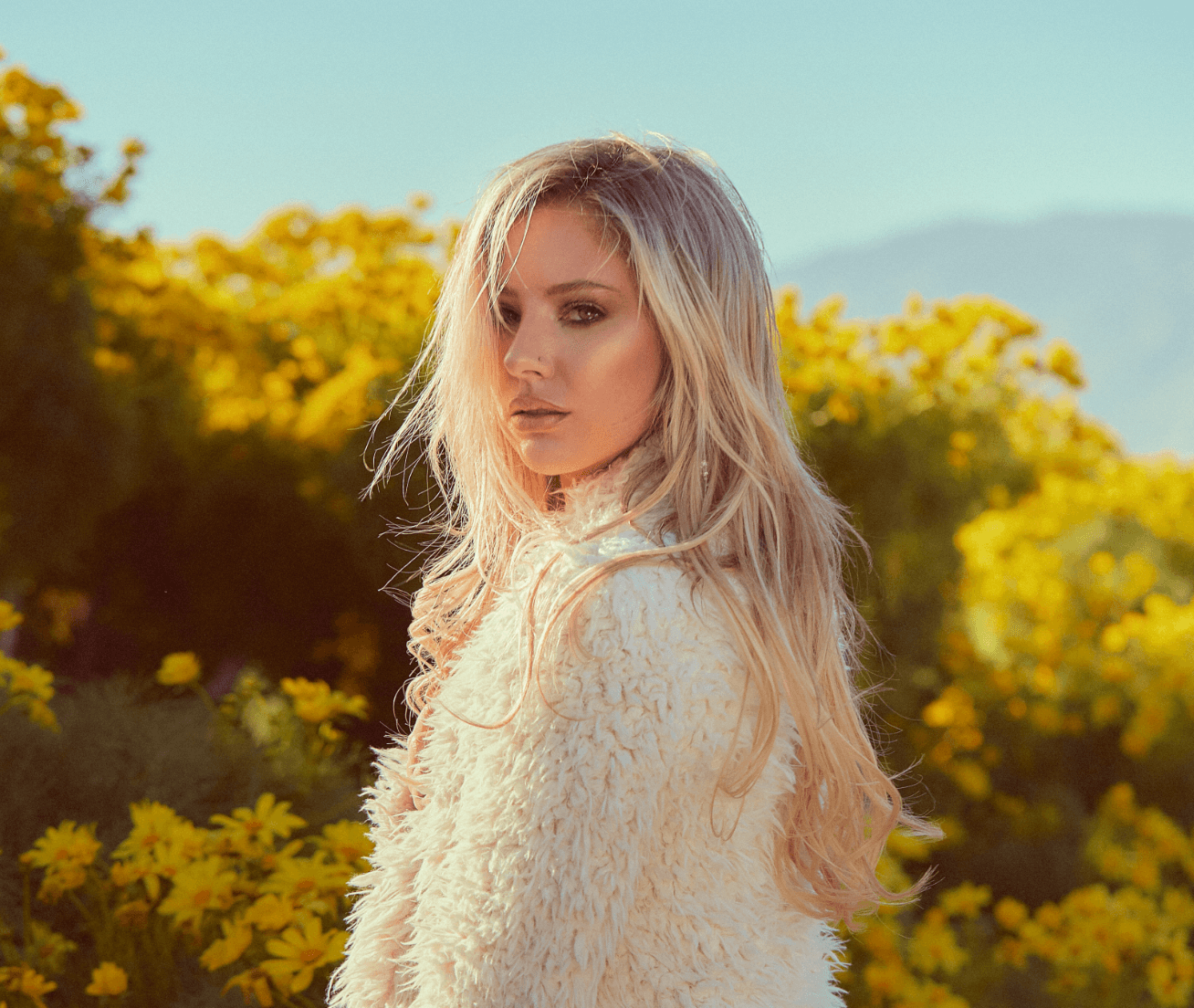 Love makes you crazy, but Iris’s gorgeous spin on the adage makes for a hauntingly beautiful song. Her ethereal voice combined with sparse instrumentation is the perfect recipe. We talked to the up-and-coming artist about what’s been inspiring her lately. How did you get started in music? Iris: