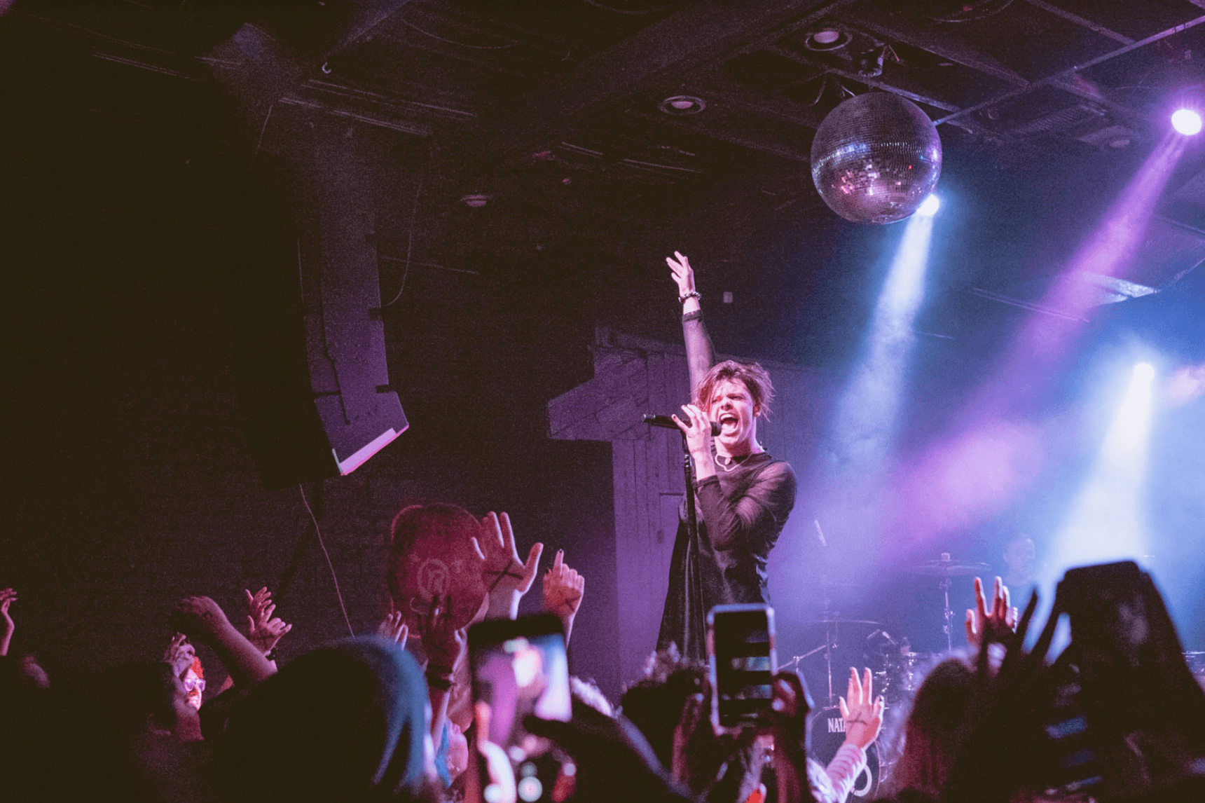 Yungblud in on track to be the biggest rockstar of Gen Z. The British artist released his LP 21st Century Liability last July, and garnered the attention of pop star Halsey, which lead to their collaboration on “11 minutes,” featuring Travis Barker. He’s sold out shows across the UK and US, and has