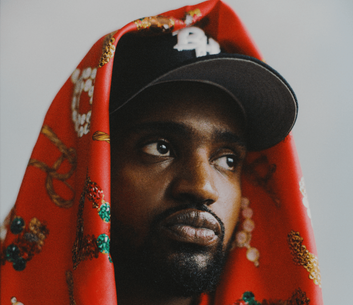 Emanuel’s ‘therapy’ could not come at a more perfect time. As someone who’s also been finding an outlet in songs and music, this album embodies so many emotions and is great. He tells me his childhood heavily influenced his tracks with his family constantly playing songs from Bob Marley to Stevie