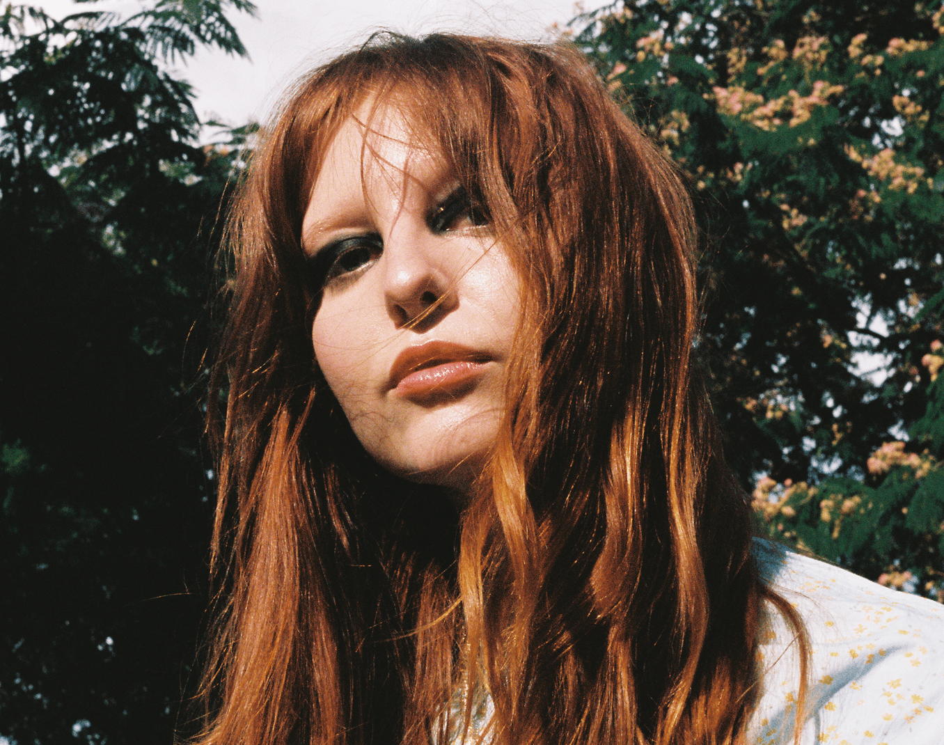 Gabrielle’s sweet voice and 80s tinged melodies are the perfect combo. Her song “Apocalypse Rodeo” has been on loop for us lately. It’s a little cheeky in the best way, but with darker undertones. We talked to her about the song, the inspo behind it, and the challenges she’s faced lately. How did