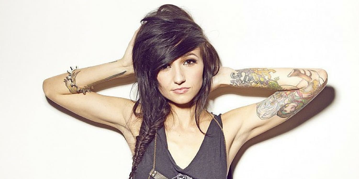 Lights was signed when she was 15. She was very young when she recognized the importance of music in her life. She compares music to magic. She said, “You can change the way a person feels about a moment of their lives with an intangible piece of information.” Lights is now 28 and has had a