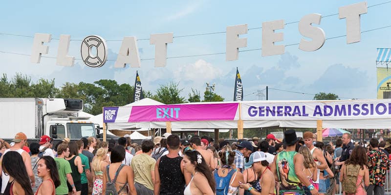 I have NEVER been to Float Fest, such a shame. Their lineups have been getting increasingly better every year and despite the heat, I thought I would venture out to see what this fest was all about.