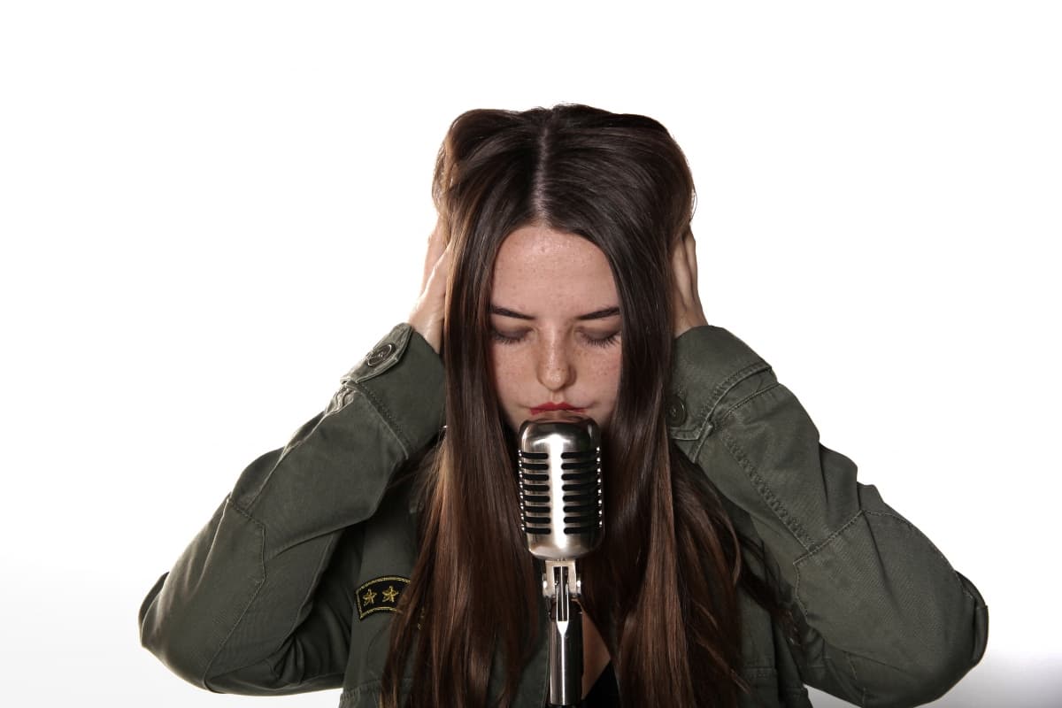 Ali B is taking time after school to talk to me about her career, the 17-year-old has been making waves in the EDM world with her sunny beats and charming vocals. She says, “When I was growing up I loved listening to music, I loved Hannah Montana and Selena Gomez. I’d go see them in concert and I