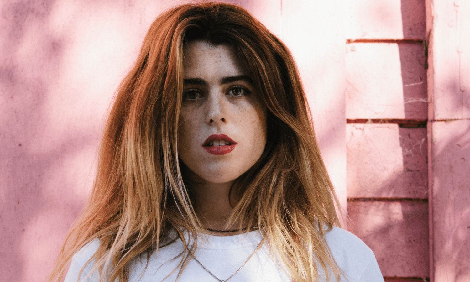 Mad Hawkes’ flair for life is equally as amazing as her flair for music. She went with the “babe rock” genre for herself and her music. “I overheard someone say the word so I just went with it. I admire Brittany Howard of the Alabama Shakes and Amy Winehouse. They just both bring such a forceful