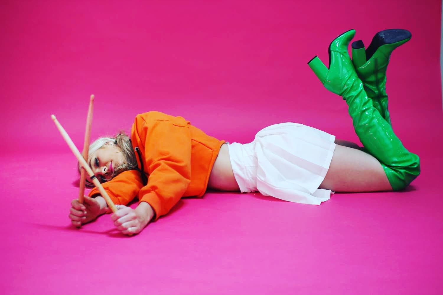 If you’re in need for a feel good pop song, Lo has got you covered. Her latest single, “Drumline,” is upbeat and puts you in the best mood. If that’s not impressive enough, Lo writes, produces and plays all of her own material. She’s authentic and this is true in her sound. Take a listen to
