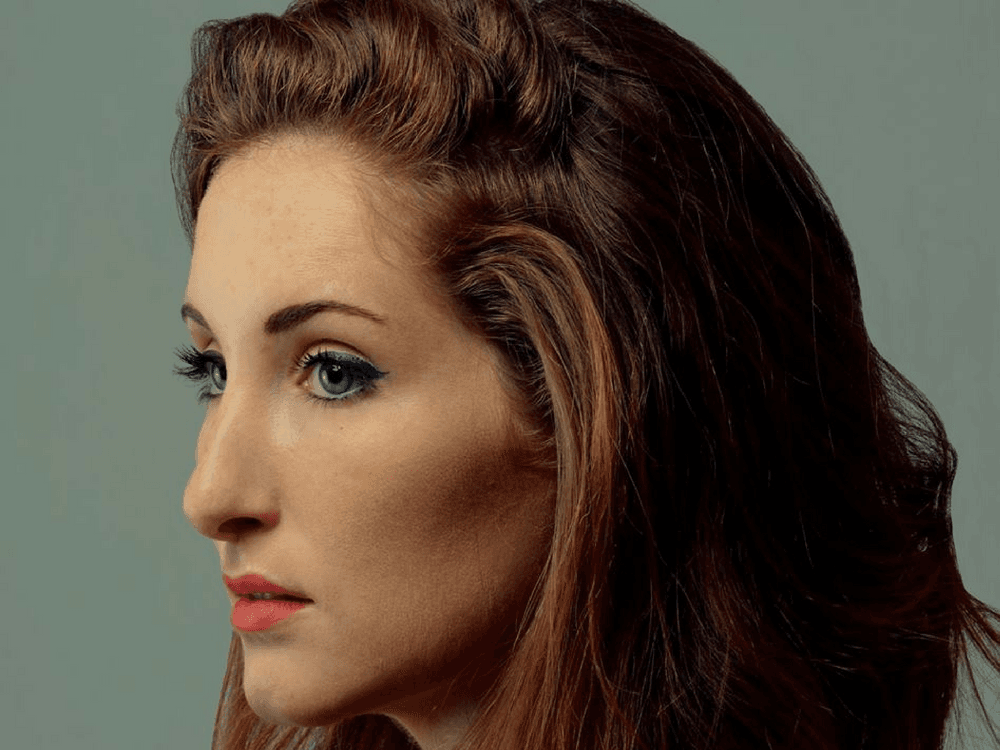 Lauren Marsh has the sweetest voice and these honest lyrics that really standout. Se started playing in coffee shops along the Jersey Shore and she got the opportunity to open for the legendary Don McLean. Her song “Take Me With You (When You Go)” was inspired by road trips with friends and it’ll