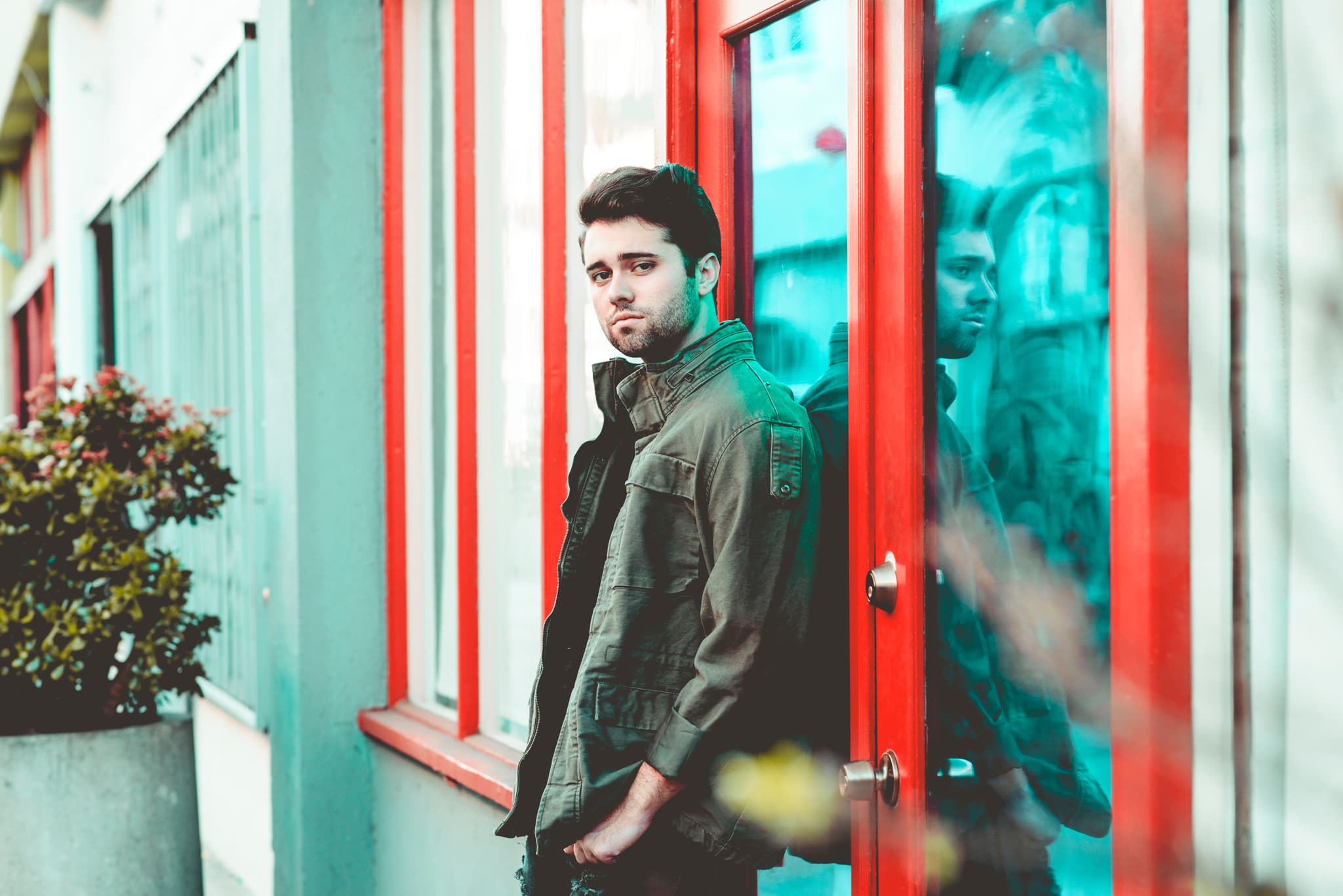 Kyan Palmer’s start in music is kind of unconventional for an artist, but you wouldn’t know it from his singles. His latest, “Make It Up” is about the passion in a relationship, whether it’s healthy or unhealthy. It’s a bop you’re definitely going to want to add to your summer playlist to keep the