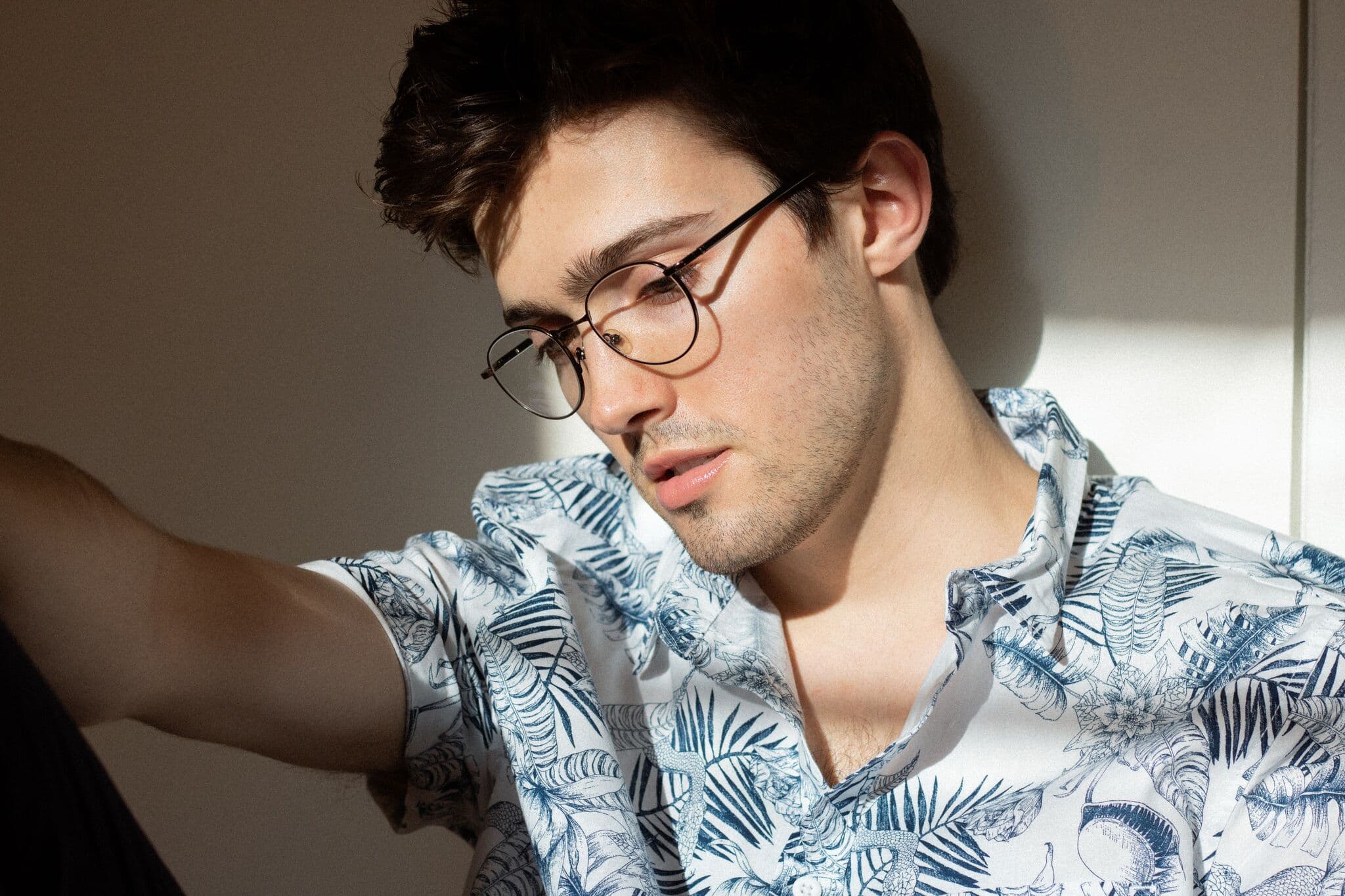 Trevor Douglas does the perfect job of blending 80s vibes with a modern sound. We talked to the up-and-coming artist about growing up in Dallas, dealing with anxiety, and his insanely catchy new song “Take This Back.”
