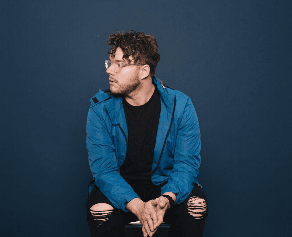 H Kenneth is a new artist I’ve been introduced to that I just completely admire. He created this album off of inspiration from his own life. The botched chords, wrong notes, timing errors are real sounds from everyday life like the trains, sirens, and jangling dog collars. He’s very open with his