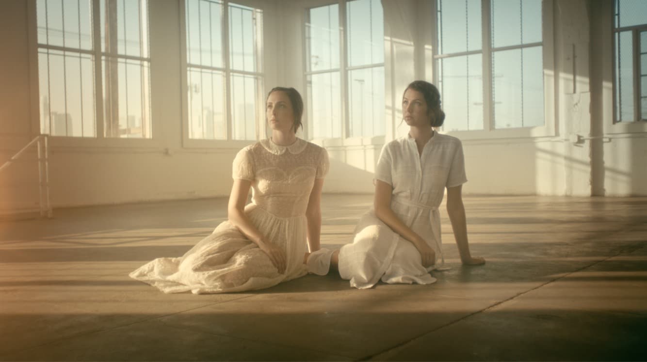 DELUNE is the brainchild of two sisters and together they make the dreamiest music. We talked to them about about the West World vibes of their new video and their passion projects. How did DELUNE come to fruition? We’ve been making music together since we were kids. Last year, we decided to go by