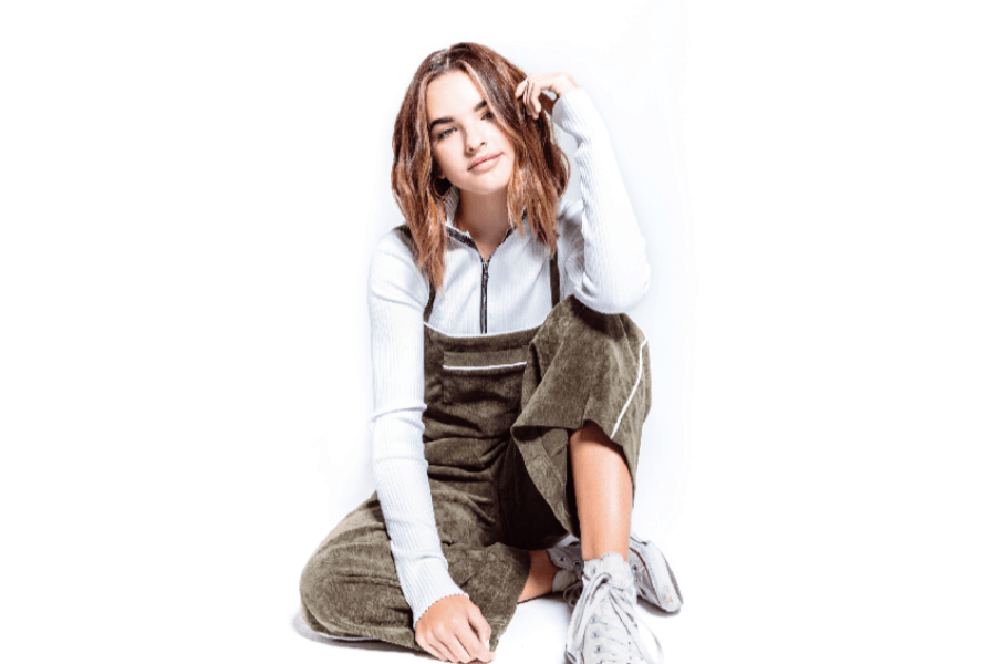 Jenna Raine’s “Us” Is An Ode To Friendship
