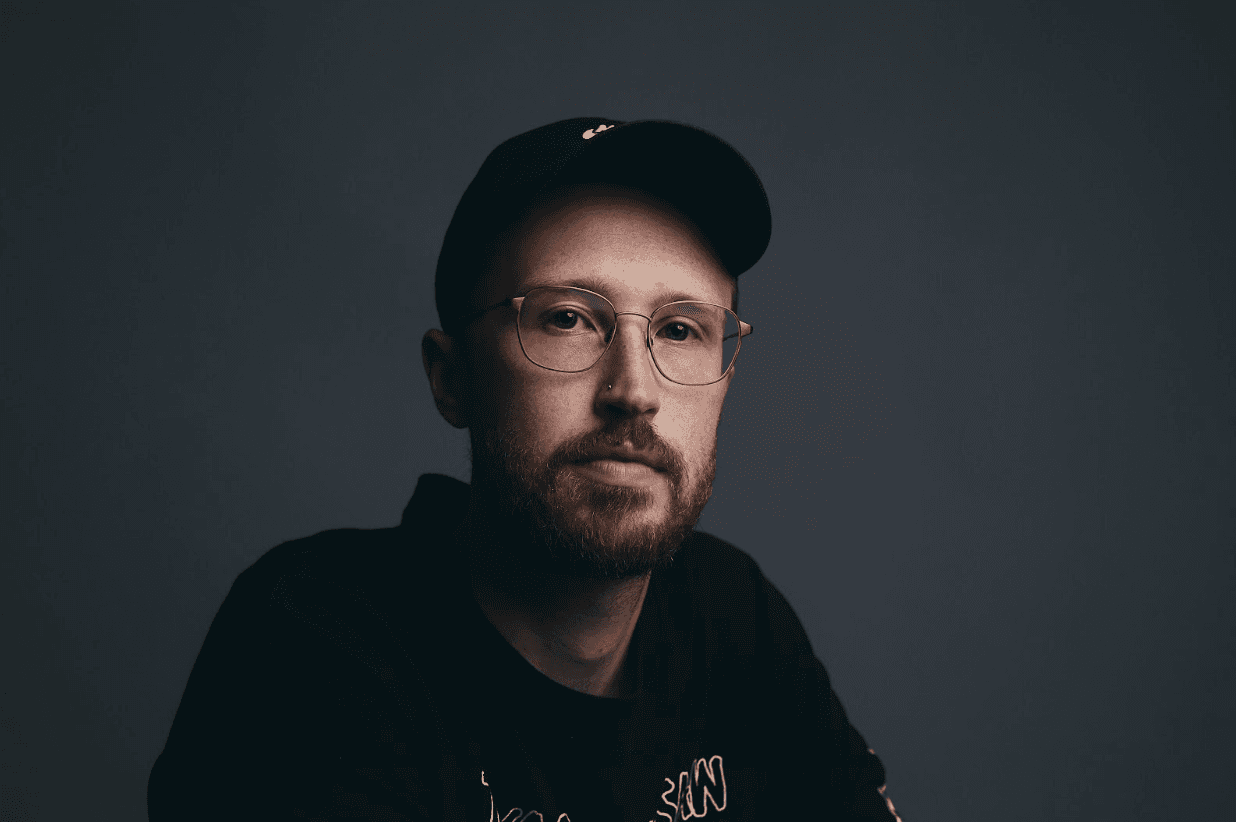 Phil Good has created, and excuse the pun, feel-good pop music. His latest, “Put It All On Me” is the perfect upbeat melody to help get you through the toughest week of your life. It’s having your favorite comfort food on a single track. In the world of pop music, Good is creating his own lane with