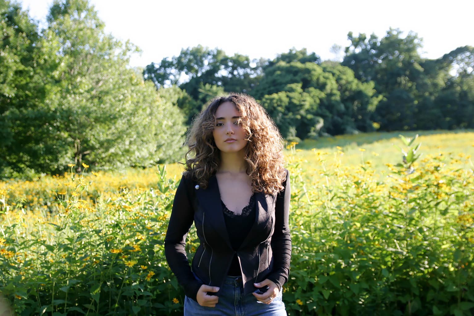 With the release of her latest single, “Suicide Love,” Vaeda Black takes the juxtaposition of two seemingly opposite topics and weaves them together to create a dark love story that illustrates the idea of being vulnerable and “showing yourself to another person and letting them love you.”