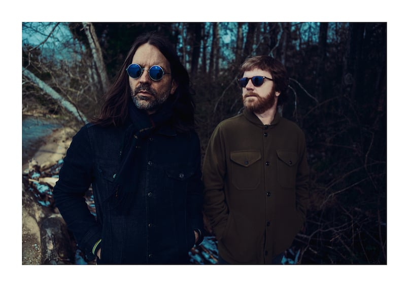 Premiere : Pink Dust – “She”