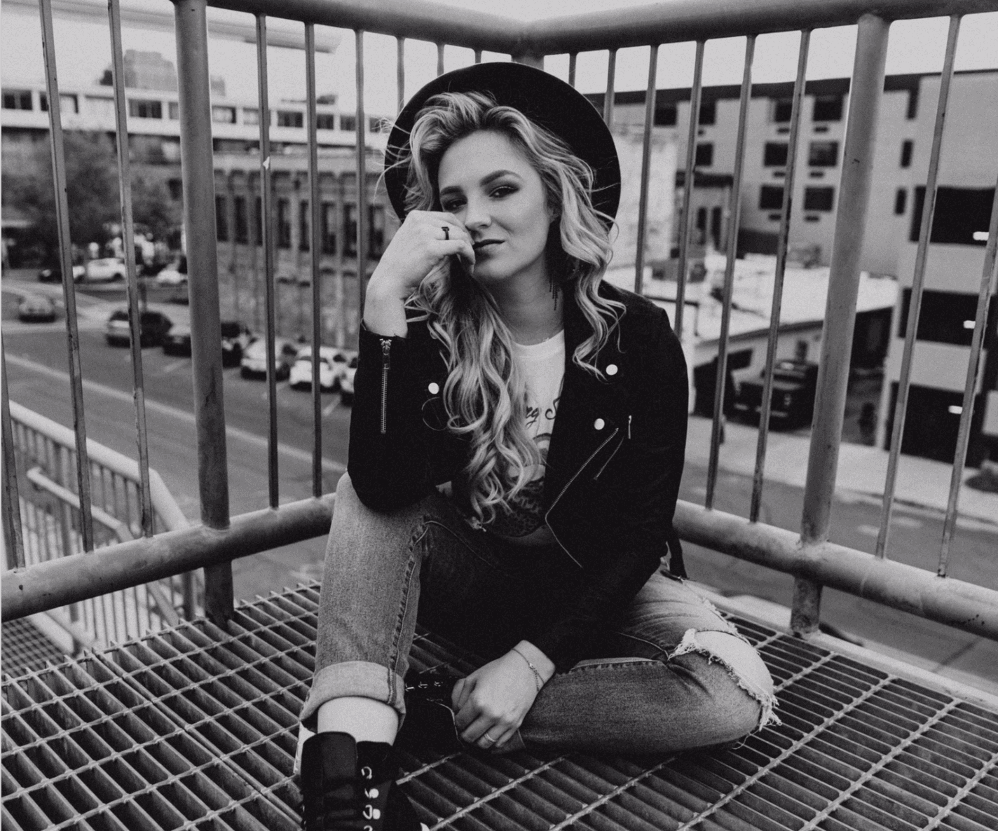 Kensington Moore has the sweetest voice and her songs are so genuine, you can just feel it when she’s performing. I caught her at SXSW and was immediately hooked. I talked to her about her fav songwriters and her gorgeous new song. How did you get started in music? Kensington: I’m originally from a