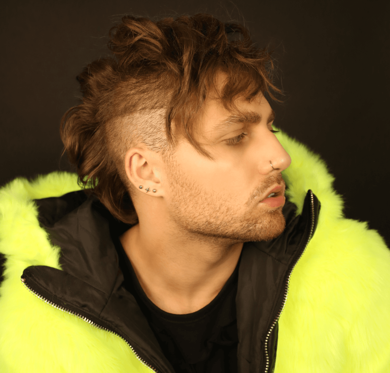 Rilan is the anti-social socialite and dark pop star we’ve been waiting for, he’s not an influencer, he’s not here for the gram, he just wants to make edgy music that challenges the status quo. How did you get started in music? Rilan: Growing up in New Orleans it was a super musical artsy city in