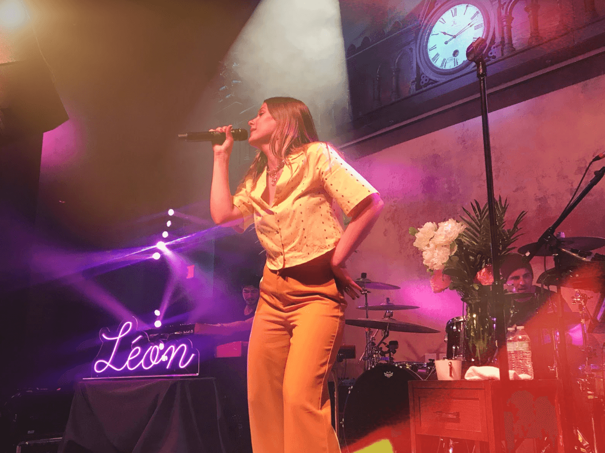 I think when you agree to attend a LÉON show, you have to know what you’re getting yourself into – and that’s a puddle of emotions. Walking into her set at the House of Blues Parish Room, you’re transported into an intimate setting that kind of resembles a church, and for good reason. As the band