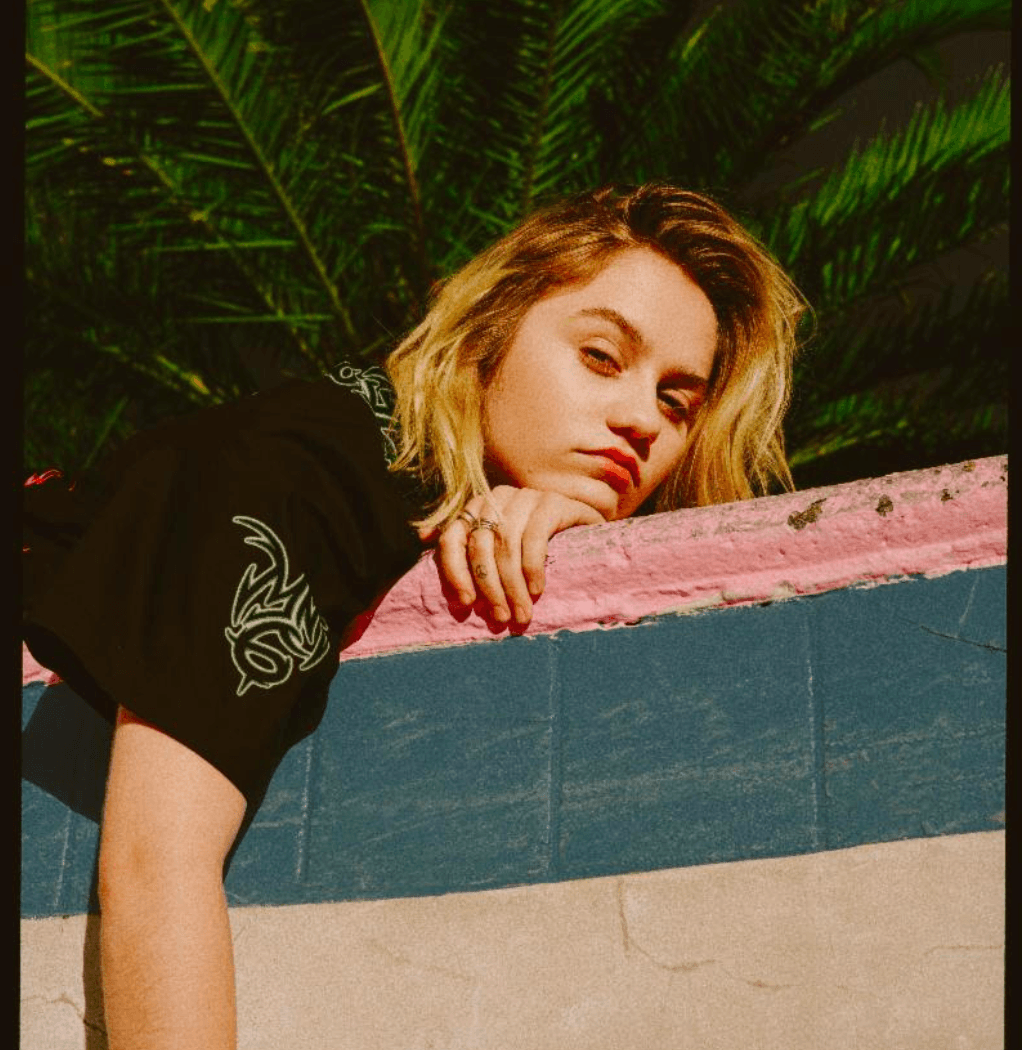 Carly Hanson first came on my radar with her singles, “Only One” and “Us.” Since opening for Troye Sivan, appearing on Taylor Swift’s latest playlist and releasing her EP, “Junk” it’s obvious she’s not going away anytime soon. So much has changed between the Troye show to this point. “After a