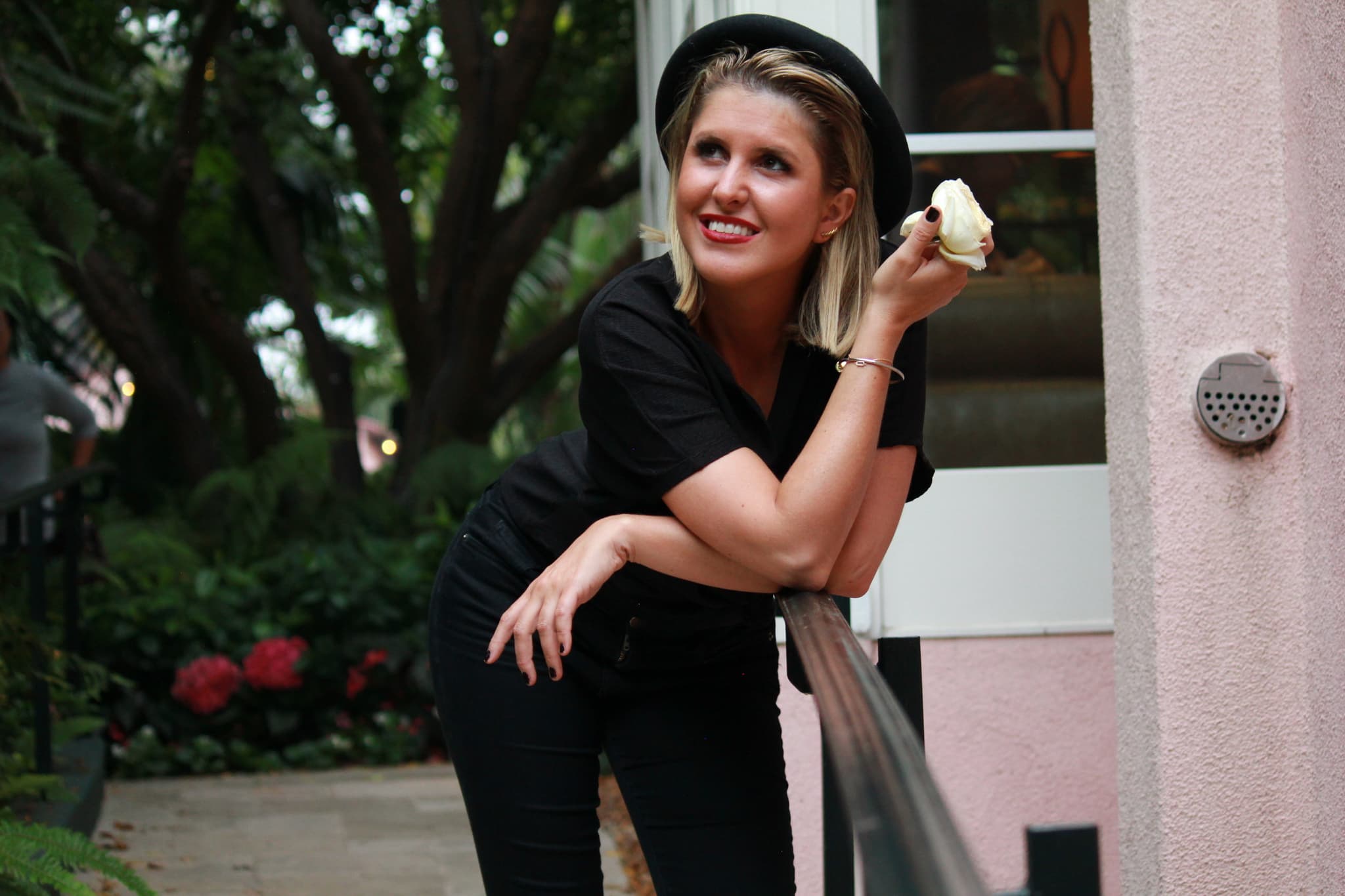 CHIANNE has lived all over the world, and she’s lived many lives: fashion designer, Reiki practitioner, and wedding planner, but she always knew she was supposed to be an artist. Her “conscious pop” is meant the be more than music, it’s a lifestyle, it’s about inspiring people to live their truth,