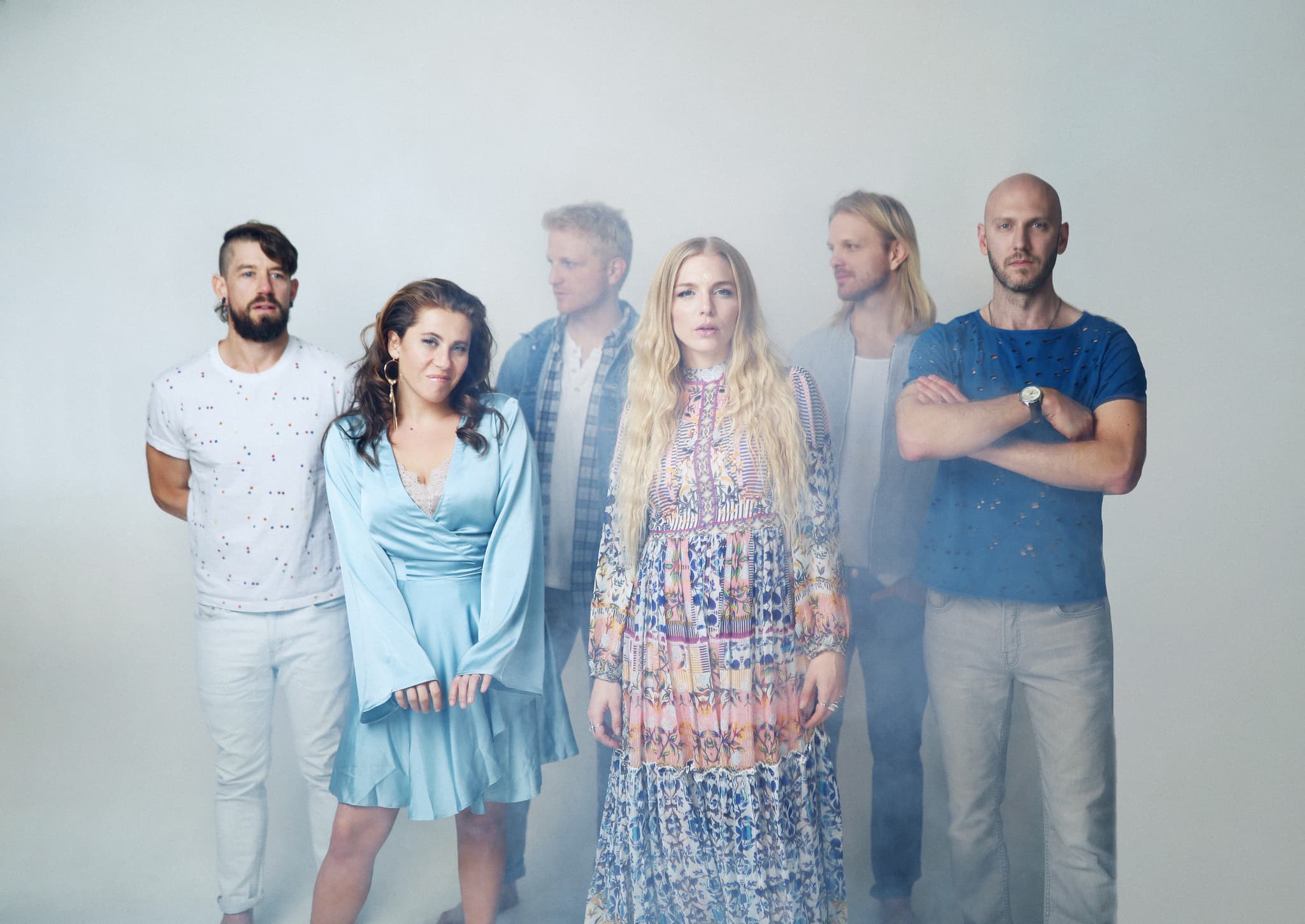 Delta Rae Emerges Triumphant and Independent with First of Two Duality Albums Less than one year after the Kickstarter campaign that swept the nation, Delta Rae is back in full force with The Light, their first independent album. The band graciously invited me to their Nashville listening