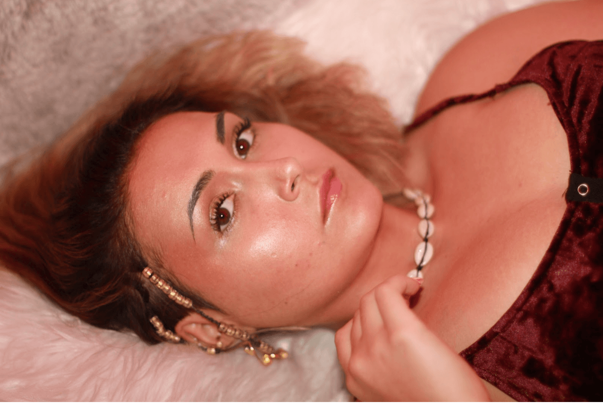 New Music Alert: Anacarina’s “Grave”