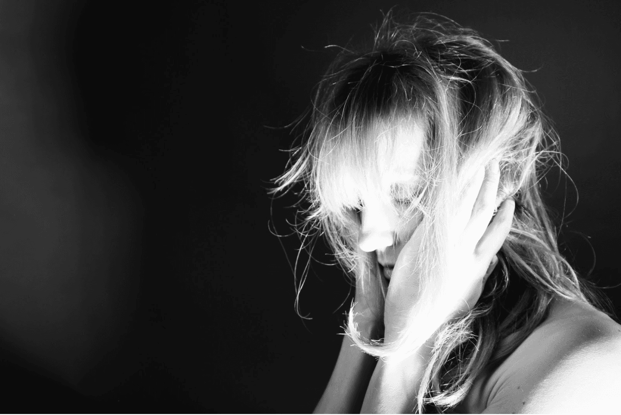 Co-written and produced by Grammy Award-winner Angelo Petraglia (Kings of Leon, Taylor Swift), Eulene’s haunting new single, “Sleeping with a Ghost,” marks the third cut from the Nashville-based singer-songwriter’s forthcoming debut album, due out this spring. Your new single, “Sleeping with a