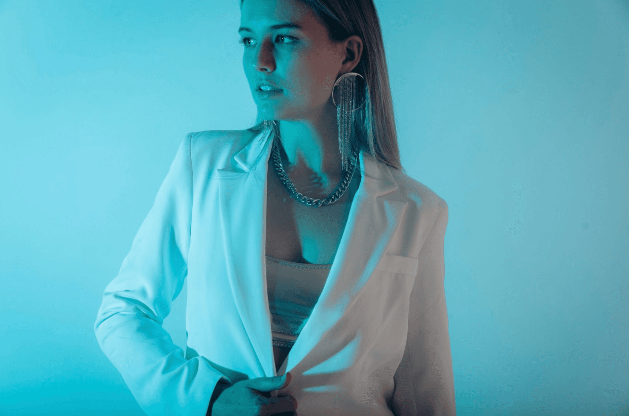 Essy dropped her EP, “Second Thoughts” over the weekend and it’s incredible. She says, “this EP is a compilation of feelings or moments in time where I felt like I was becoming second in my own life. It’s about learning to take feelings of insecurity and confusion and turn them into a silver
