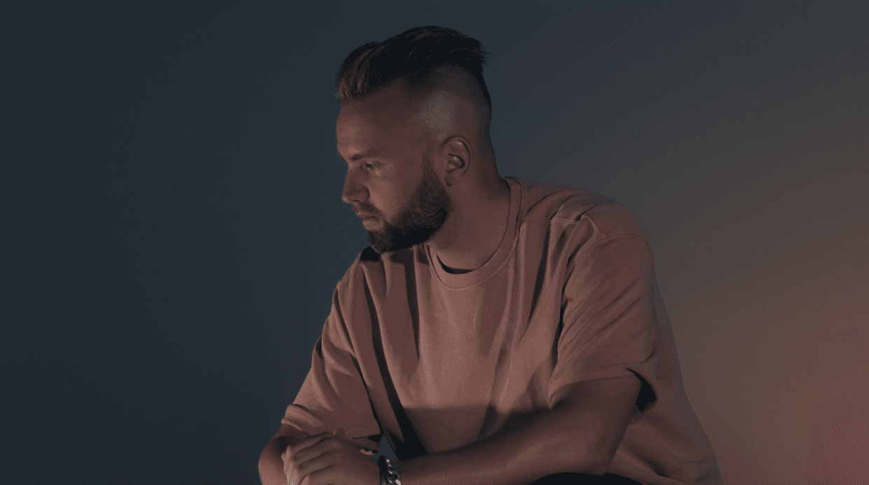 Topic’s music came to me at the end of last year, and so excited to feature him and talk all about what’ he’s got planned. His track and video are out now and so stoked for y’all to love it as much as I do. Tell me about your new track “Your Love (9pm).” Topic: “Your Love (9pm)” is the … Read More