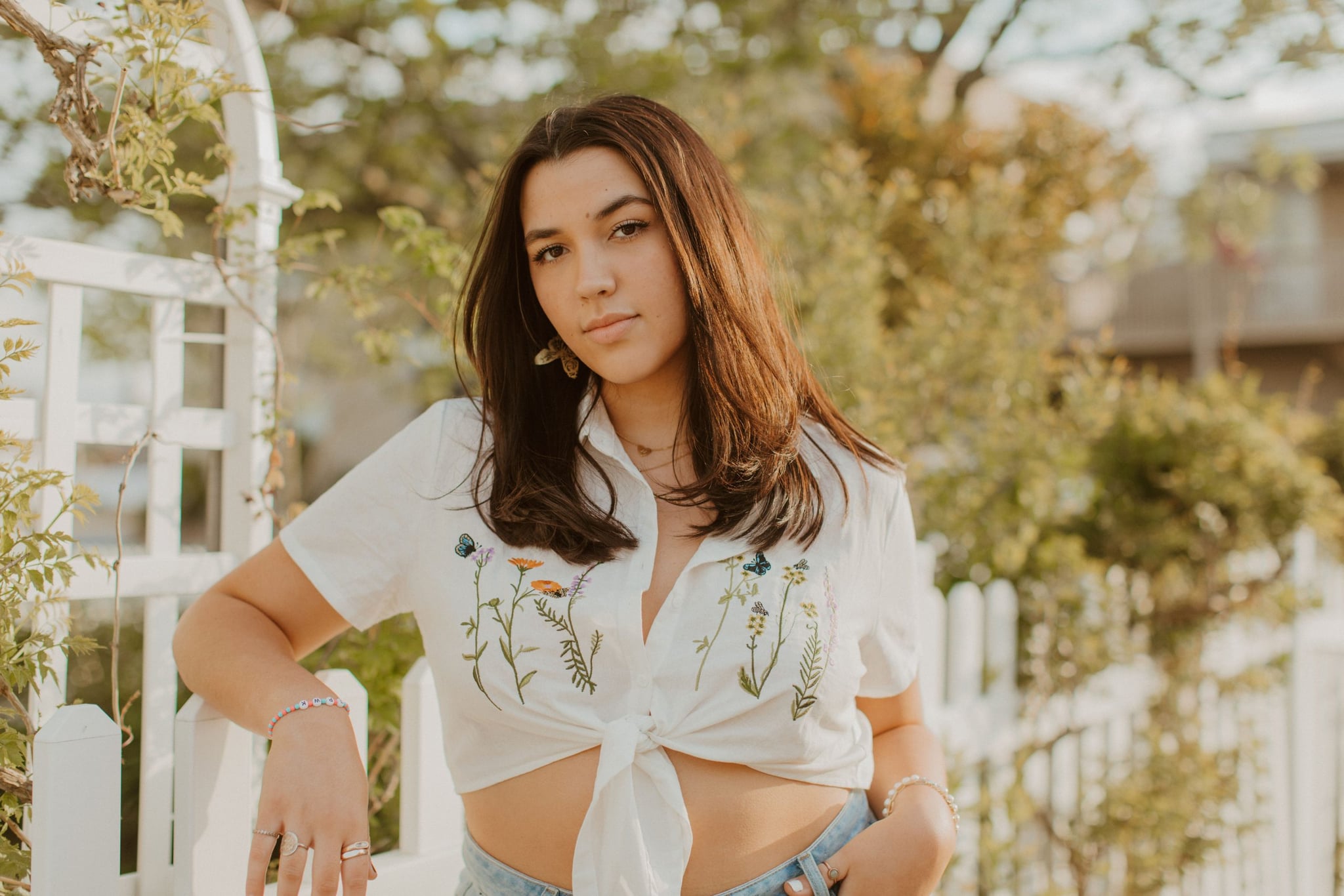 Mia Giovina’s “Time Machine” Is The Perfect Dose Of Nostalgia