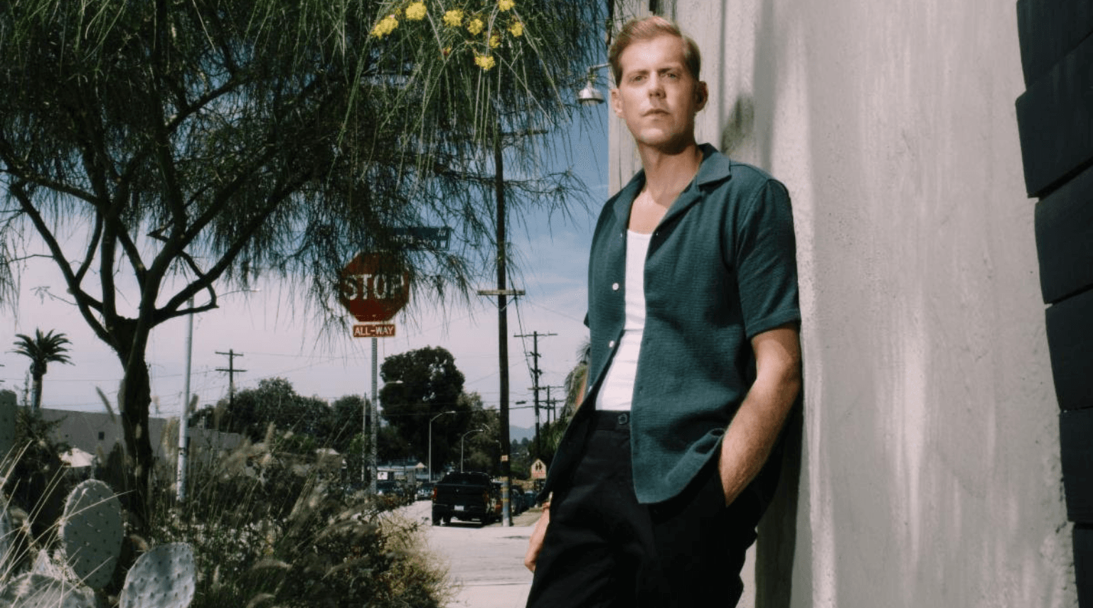 When I tell you that getting to chat and meet Andrew McMahon was a top 5 moment of my music career, I absolutely mean it. I grew up on Something Corporate then Jack’s Mannequin, to the point that I literally bought a Beale Street Music Fest ticket at 19 JUST to see the group perform. We chatted for