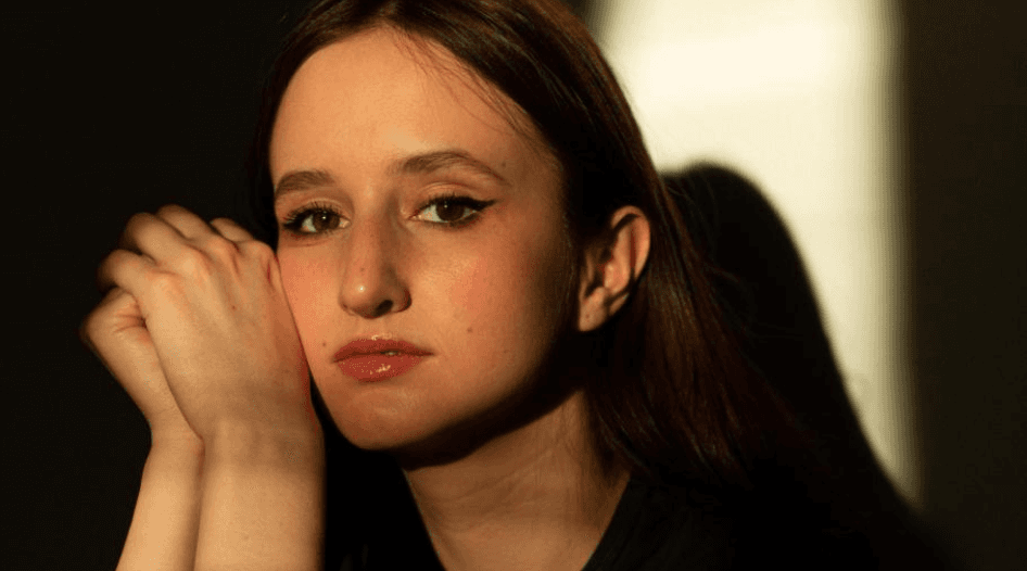 If you were on TikTok during the early days of the pandemic, you might have frequented Sadie Jean’s performances across your feed. She made the waves with WYD Now? We got to catch up with her serendipitously in New York City at the cutest cafe, and we talked about thrifting, songwriting, and what’s
